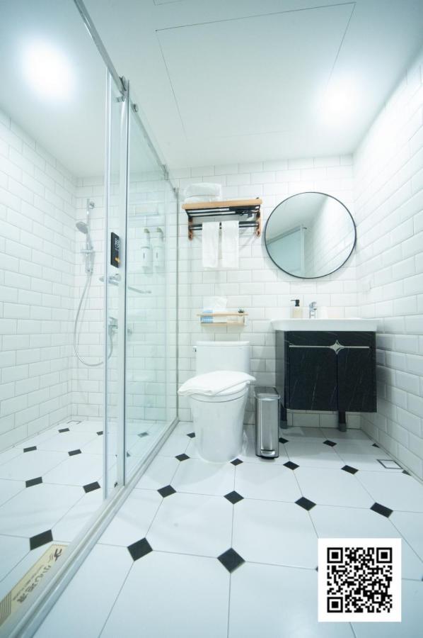 Bed and Breakfast 虎尾小9窩-採自助式入住 à Huwei Extérieur photo
