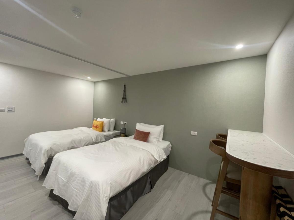 Bed and Breakfast 虎尾小9窩-採自助式入住 à Huwei Extérieur photo